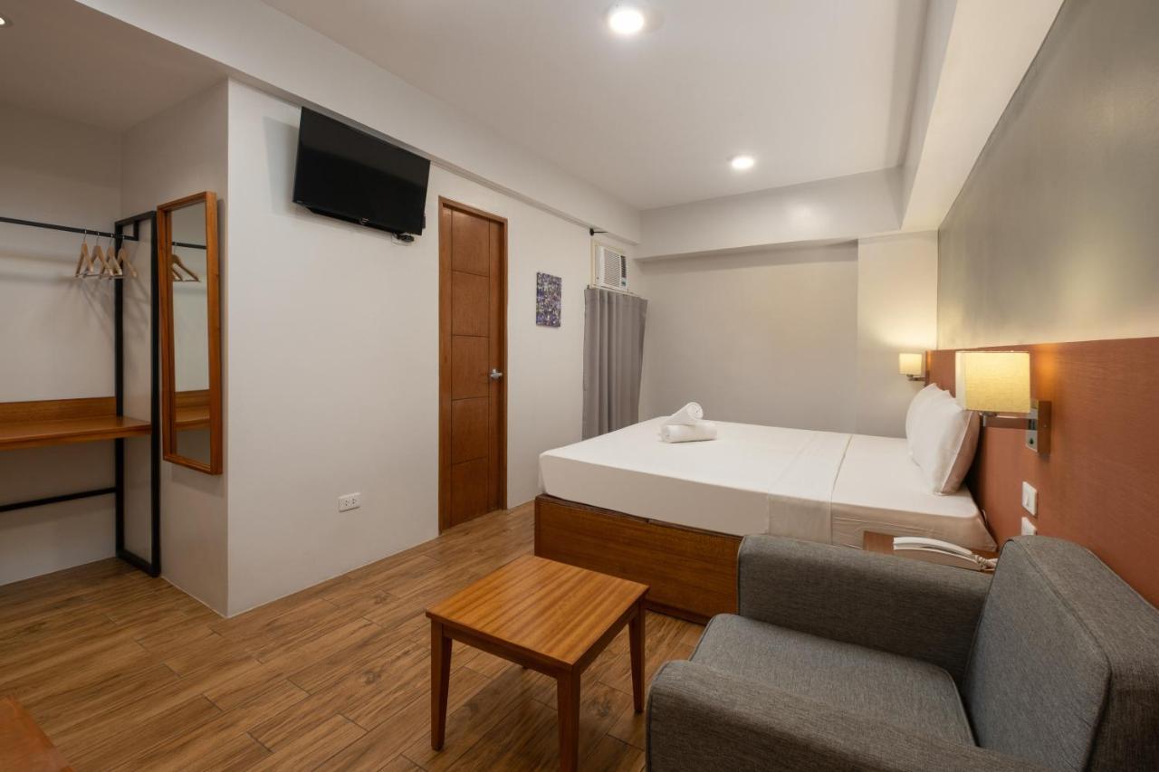 Ihotel Uptown Bgc Taguig Exteriör bild