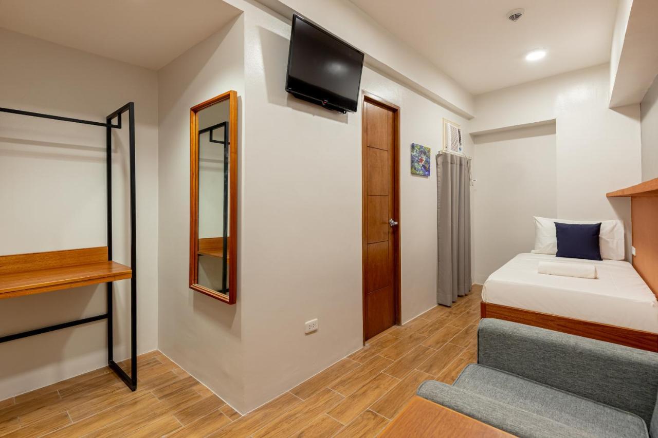 Ihotel Uptown Bgc Taguig Exteriör bild