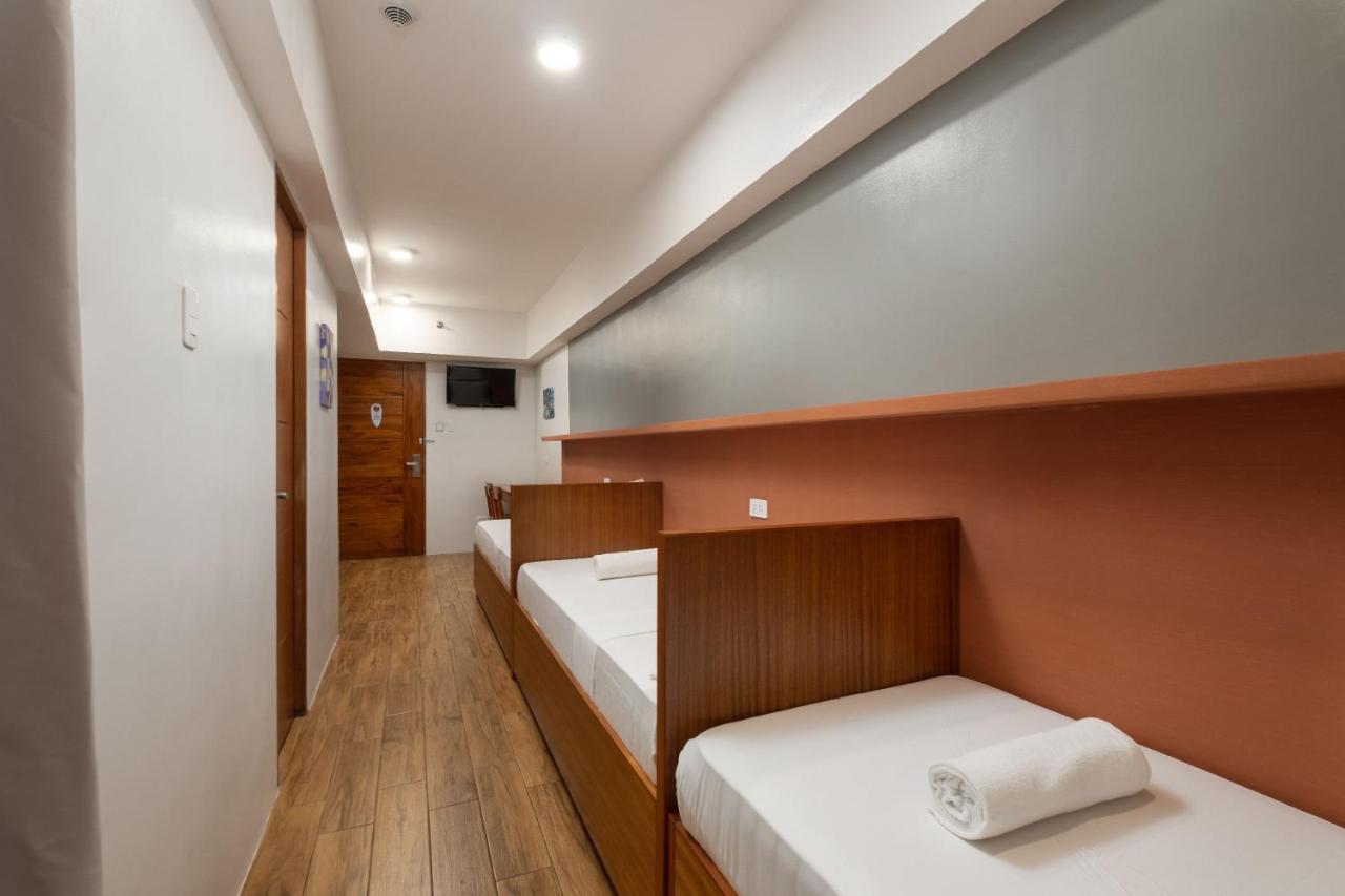 Ihotel Uptown Bgc Taguig Exteriör bild